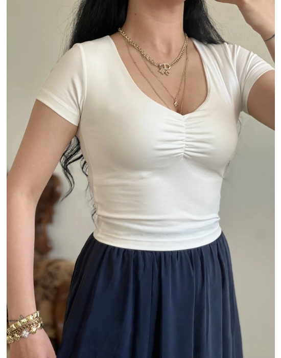 ÖN BÜZGÜLÜ V YAKA CROP