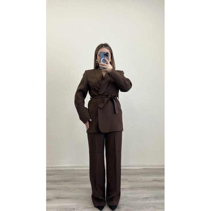 ÖNDEN BAĞLAMALI BLAZER TAKIM