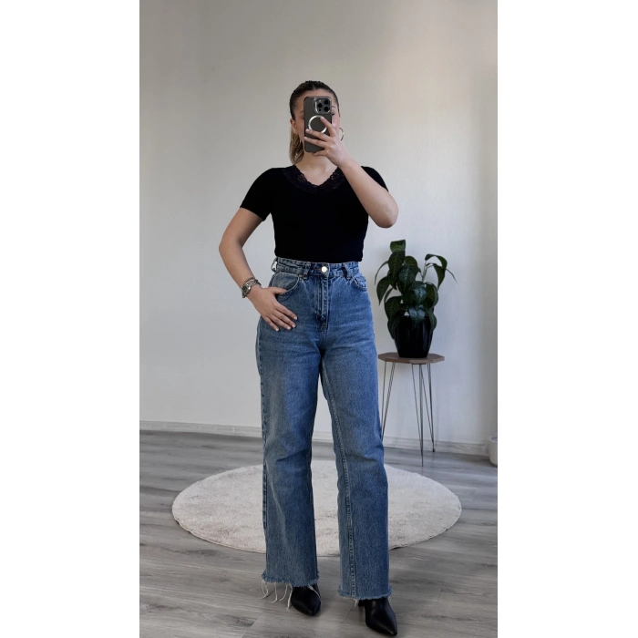 V YAKA DANTEL DETAY YARIM KOL BODY