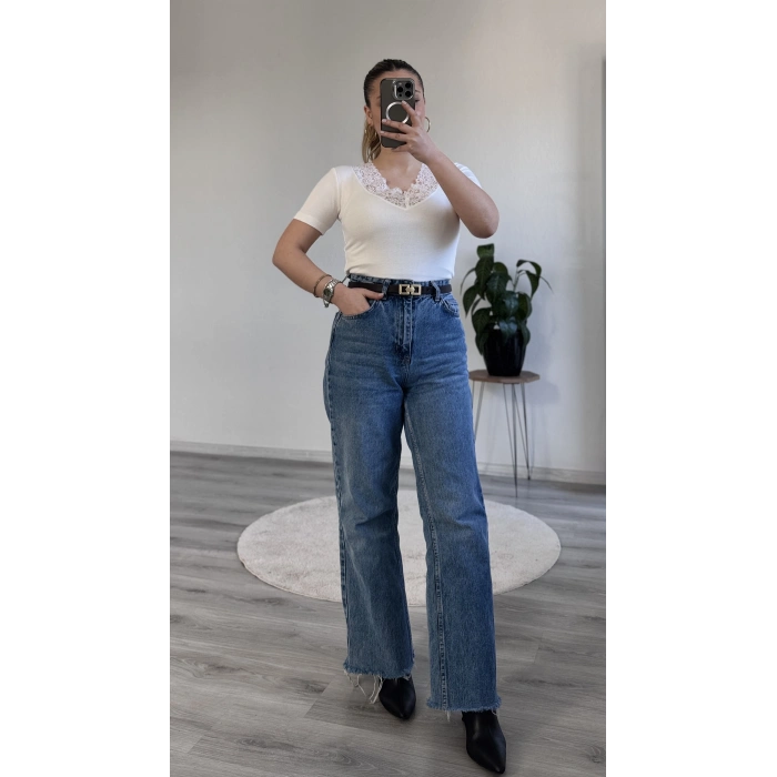 V YAKA DANTEL DETAY YARIM KOL BODY
