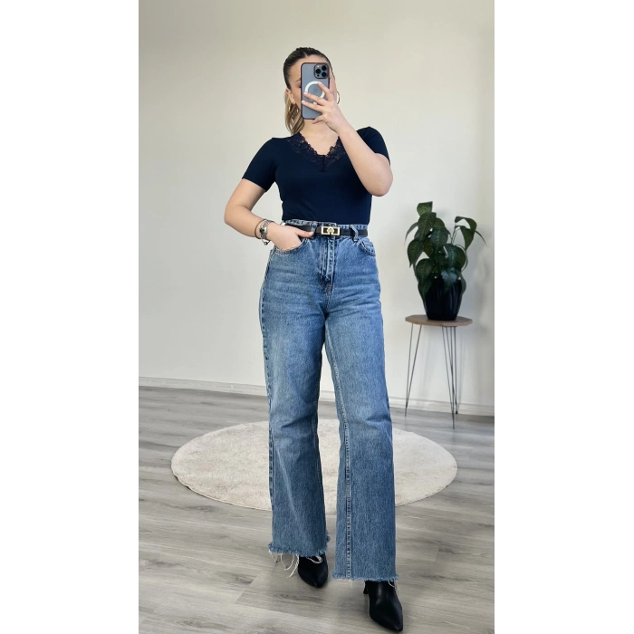 V YAKA DANTEL DETAY YARIM KOL BODY
