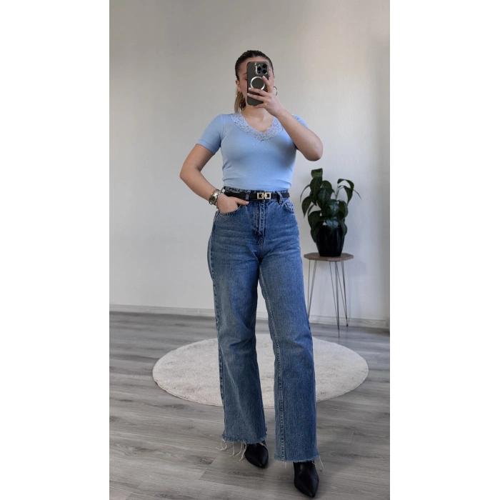 V YAKA DANTEL DETAY YARIM KOL BODY