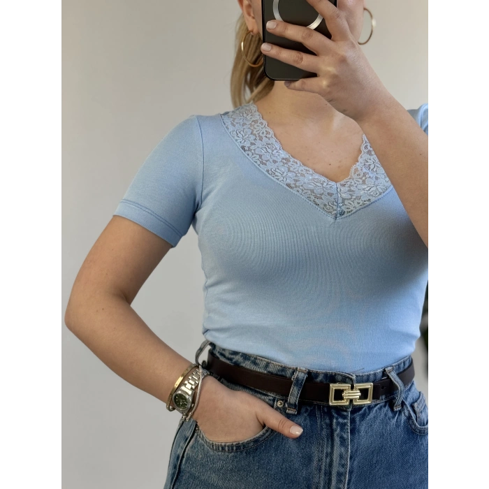 V YAKA DANTEL DETAY YARIM KOL BODY
