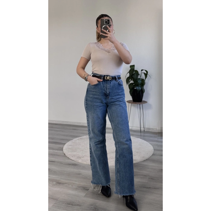 V YAKA DANTEL DETAY YARIM KOL BODY