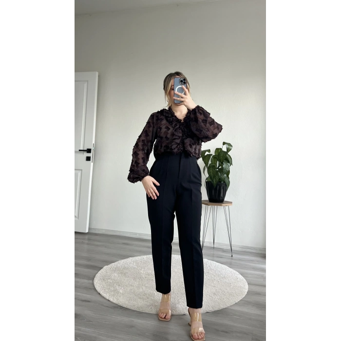 FIRFIR DETAYLI PAMUKLU ŞİFON BLUZ