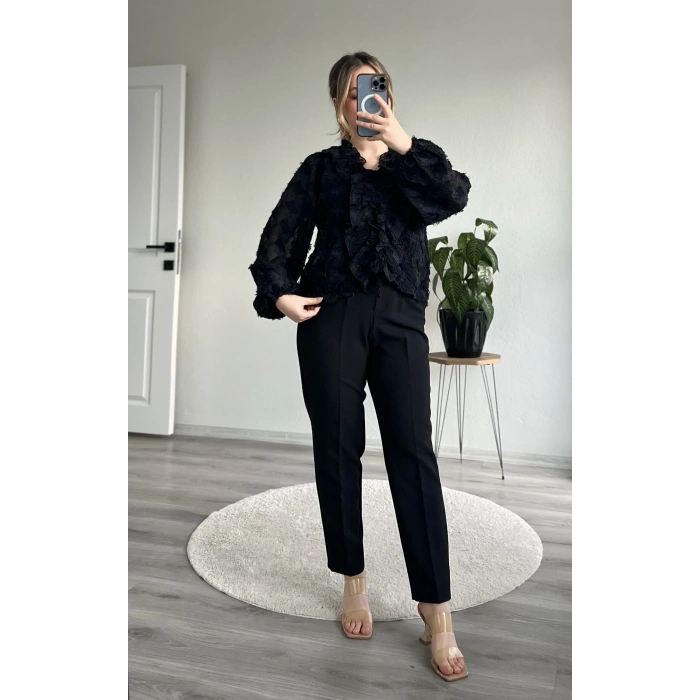 FIRFIR DETAYLI PAMUKLU ŞİFON BLUZ