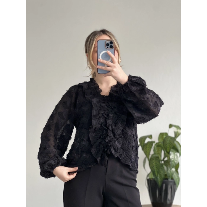 FIRFIR DETAYLI PAMUKLU ŞİFON BLUZ