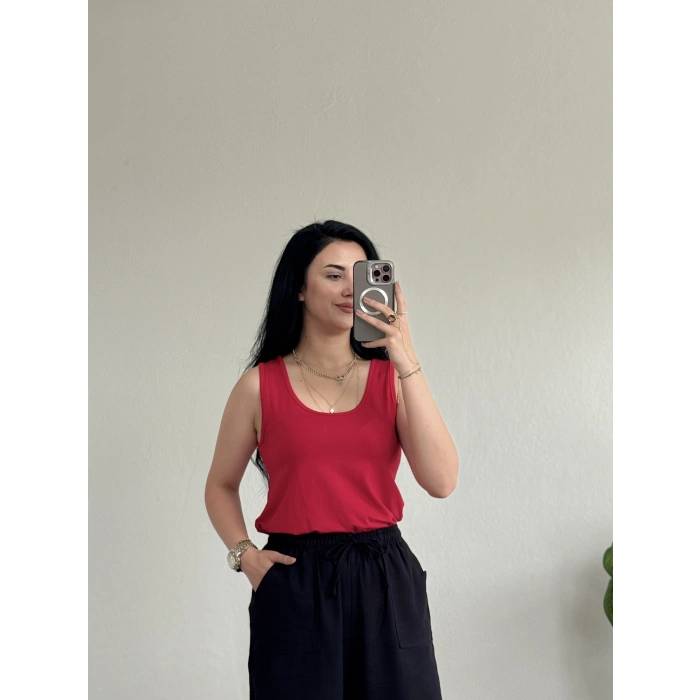 KARE YAKA GENİŞ ATLET