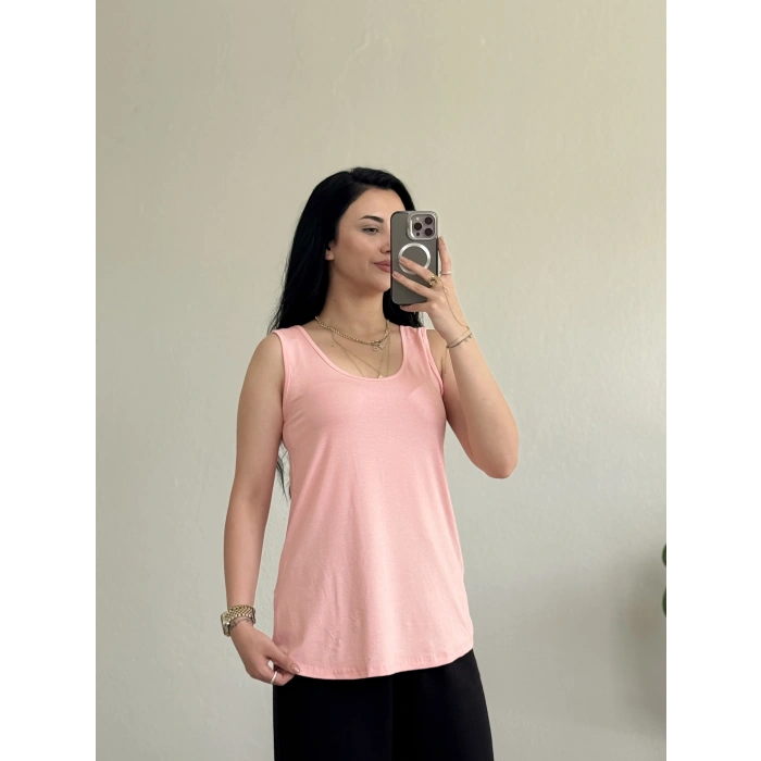 KARE YAKA GENİŞ ATLET
