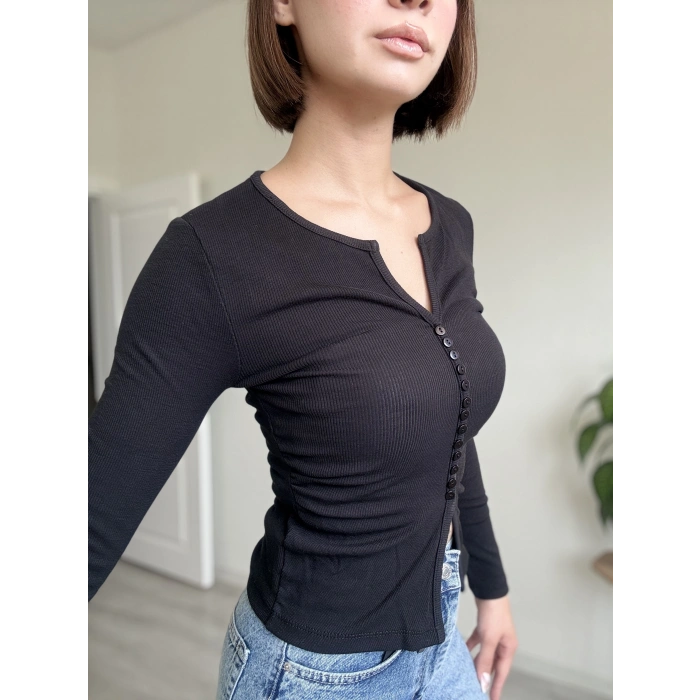 DÜĞMELİ V YAKA BODY