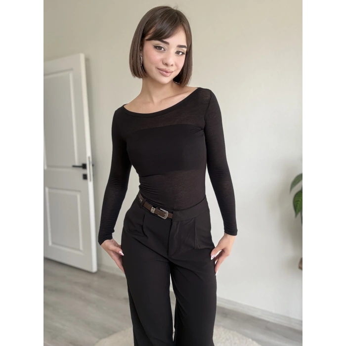 KEMER DETAYLI GENİŞ PAÇA PANTOLON