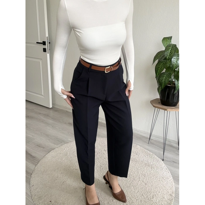 KAROL KEMERLİ HAVUÇ KESİM PANTOLON