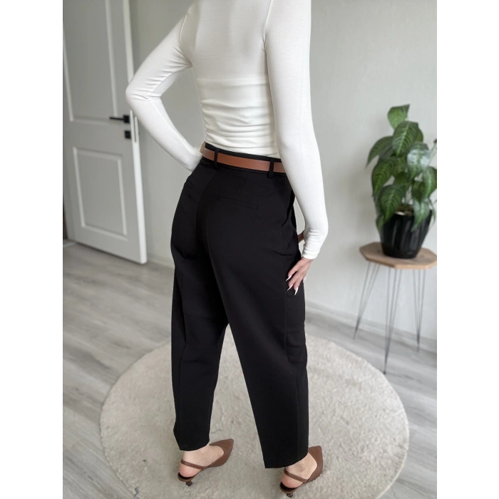 KAROL KEMERLİ HAVUÇ KESİM PANTOLON