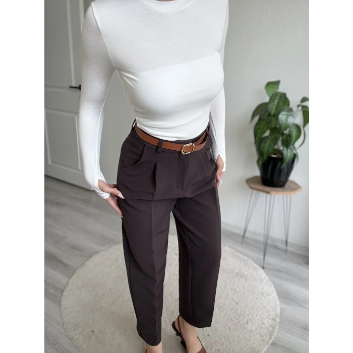 KAROL KEMERLİ HAVUÇ KESİM PANTOLON