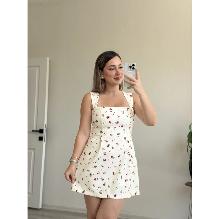 GÜL DESENLİ KARE YAKA MİNİ ELBİSE