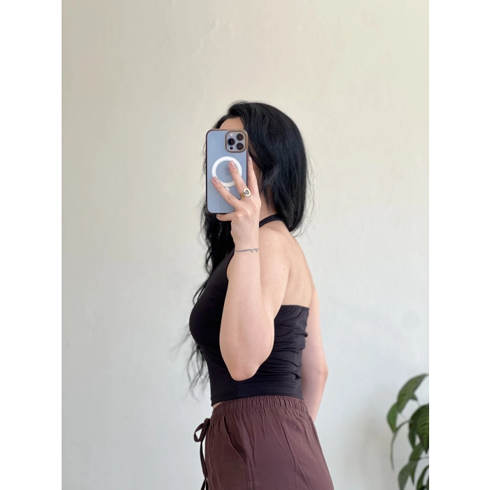 HALTER YAKA BASİC BLUZ