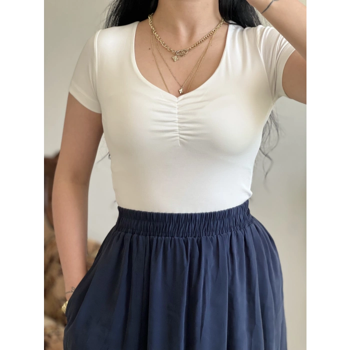 ÖN BÜZGÜLÜ V YAKA CROP