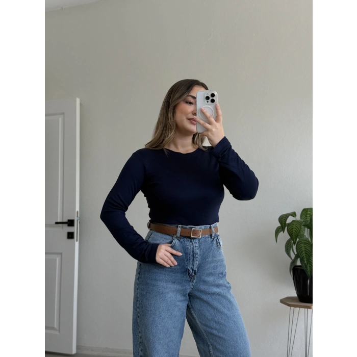 PARMAK GEÇMELİ YUVARLAK YAKA BODY