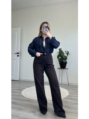 ARKASI DANTEL DETAYLI GÖMLEK