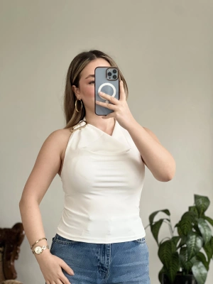 SANDY BOYUNDAN GEÇİRMELİ TOKALI BULUZ