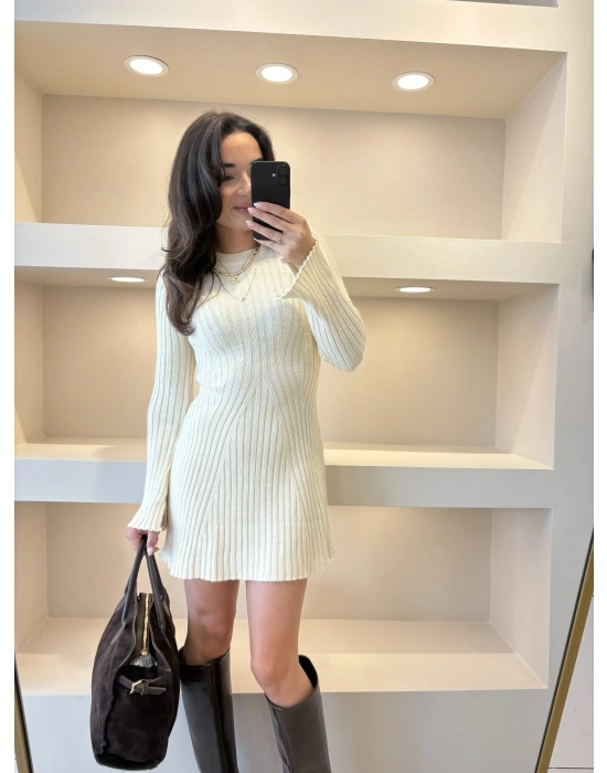 Triko Kol Yırtmaç Detaylı Elbise