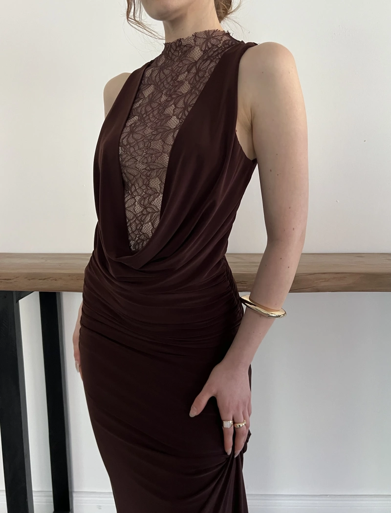 Dantel Detaylı Drapeli Couture Gece Elbisesi Kahve