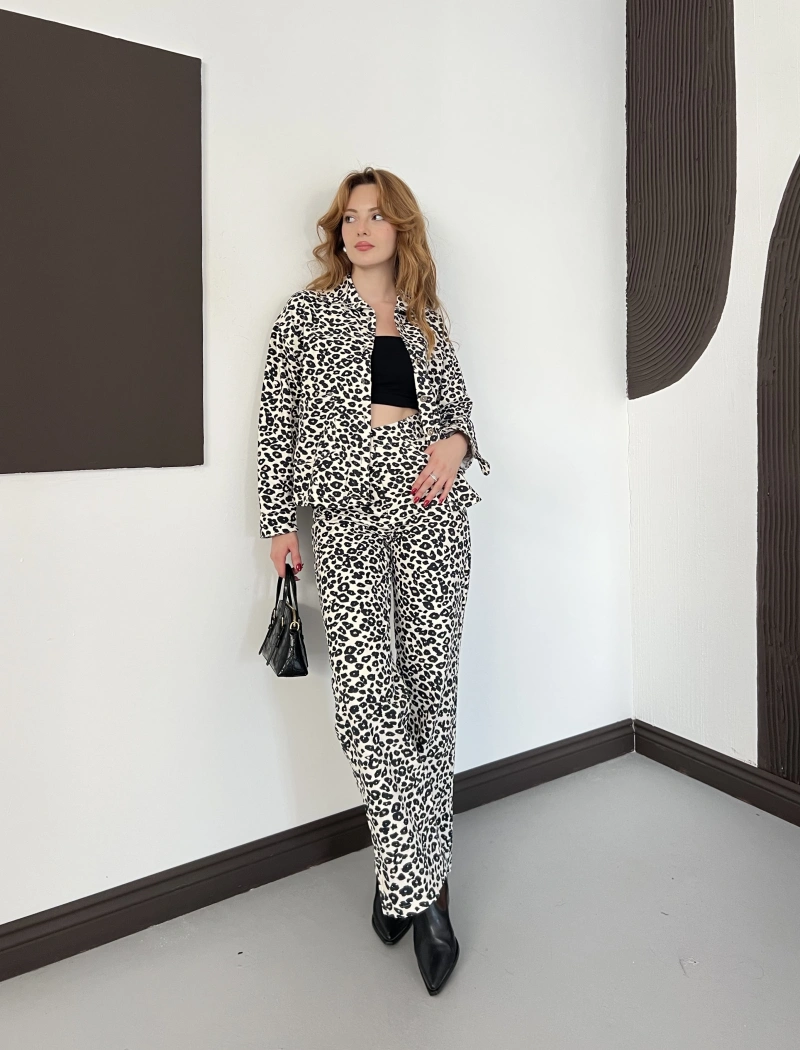 Leopar Desenli Denim Ceket-Pantolon Takım