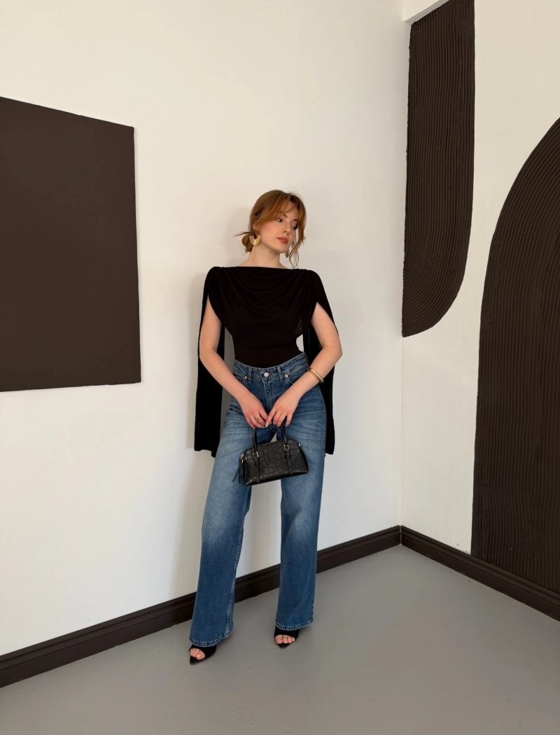 Pelerin Detaylı Body Suit Siyah