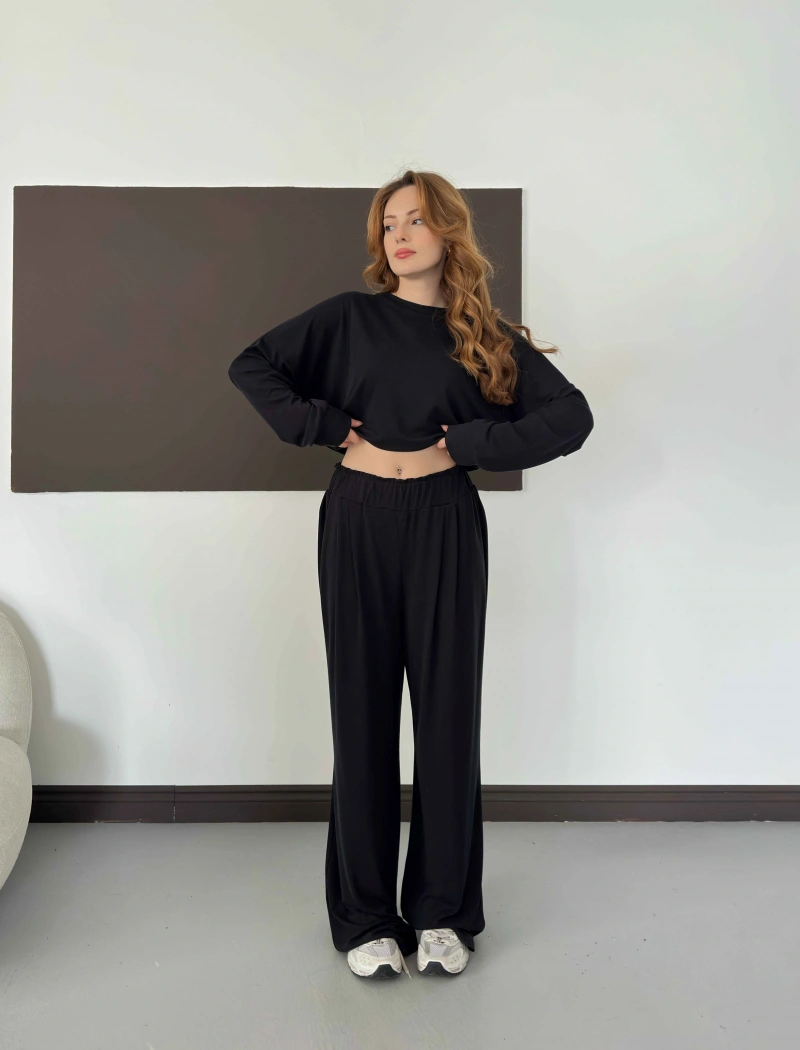 Pilise Detaylı Pantolon-Bluz Takım Siyah
