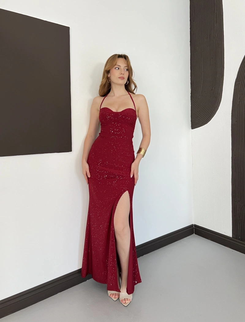 Sim Detaylı Askılı Yırmaçlı Gece Elbisesi Bordo