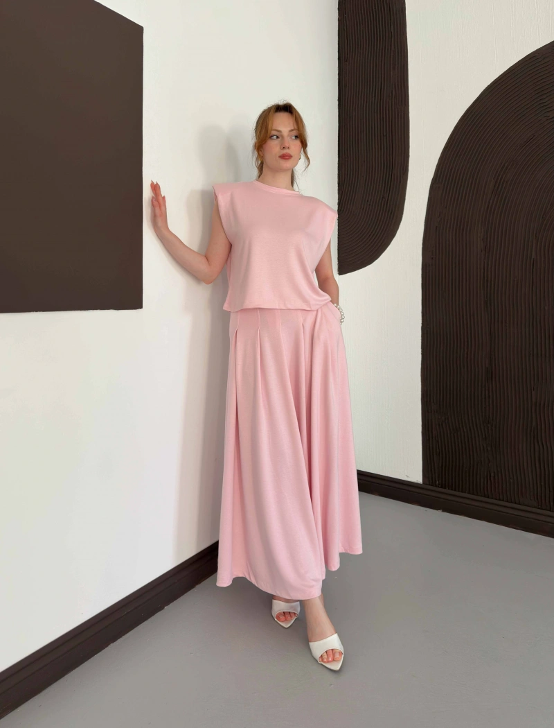 Vatkalı Bluz Piliseli Etek Takım Pembe