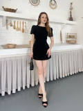 Minimal Çizgisi ve Modern Omuz Detaylı Mini Elbise Siyah