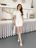 Minimal Çizgisi ve Modern Omuz Detaylı Mini Elbise Beyaz