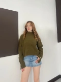 Dik Yaka Yumoş Oversize Crop Triko Kazak Haki