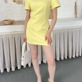 Minimal Çizgisi ve Modern Omuz Detaylı Mini Elbise Sarı