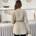 Kruvaze Yaka Bel Kuşaklı Tasarım Bluz Bej
