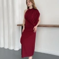 Tek Omuz Kol Detaylı Büzgü Elbise Bordo