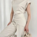 Omuz Vatkalı Asimetrik Kesim Takım Bej