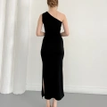 Tek Omuz Büzgü Detaylı Yırmaçlı Sandy Elbise Siyah