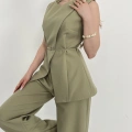 Bel Kemerli Asimetrik Kesim Yelekli Takım Haki