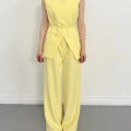 Bel Kemerli Asimetrik Kesim Yelekli Takım Sarı