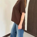 Modal Kumaş Garnili Asimetrik Oversize Tişört Kahve