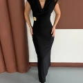 Aksesuarlı Büzgü Detaylı Elbise Siyah