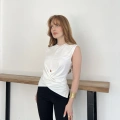 Bel Pencere Detaylı Bluz Beyaz