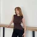 Bel Pencere Detaylı Bluz Kahve