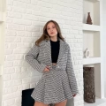 Kaz Ayağı Desen Pliseli Etek Crop Ceket Takım Siyah