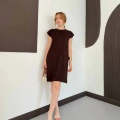 Omuz Vatkalı Sandy Basic Elbise Kahve