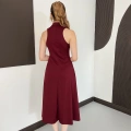 Yaka Detay Sıfır Kol Midi Elbise Bordo