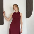 Yaka Detay Sıfır Kol Midi Elbise Bordo