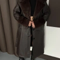 Yaka Peluş Detaylı Kuşaklı Deri Uzun Ceket Kahverengi